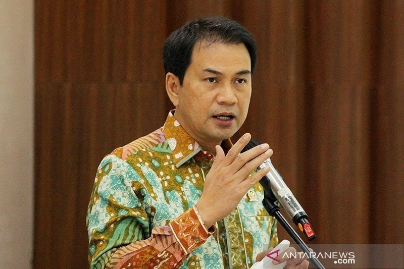 DPR sambut baik Kapolri ajak santri jadi anggota Polri