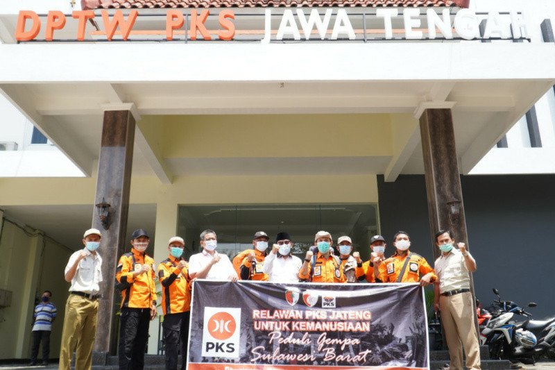 PKS Jateng berangkatkan sukarelawan bantu penanganan pascagempa Sulbar