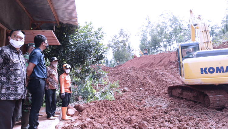 Pemkab Banjarnegara antisipasi longsor susulan di Glempang jurnalsumatra,jateng,banjarnegara