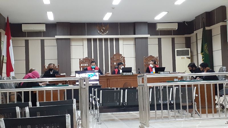 Pengadilan Tipikor Semarang hukum Dirut PDAM Kudus lebih berat