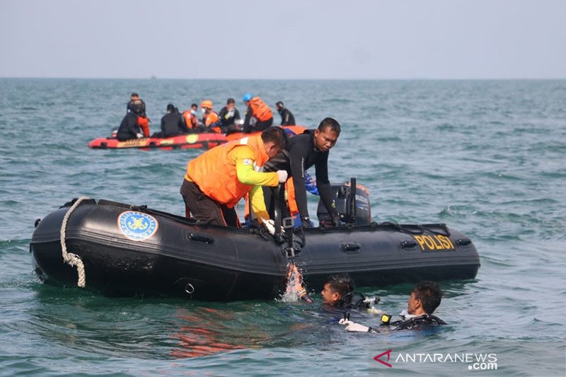 Penyelam Polri temukan 44 bagian jasad-puing Sriwijaya SJ-182