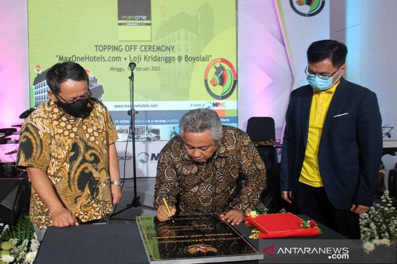 Hotel berbintang Maxone Hotels.com Loji Kridanggo ada di Boyolali