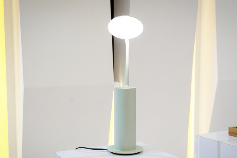IKM pembuat lampu LED berdesain modern sabet penghargaan IGDS