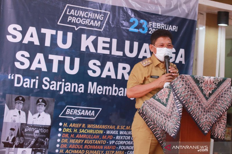 Kecamatan Benda Tangerang luncurkan program satu keluarga satu sarjana