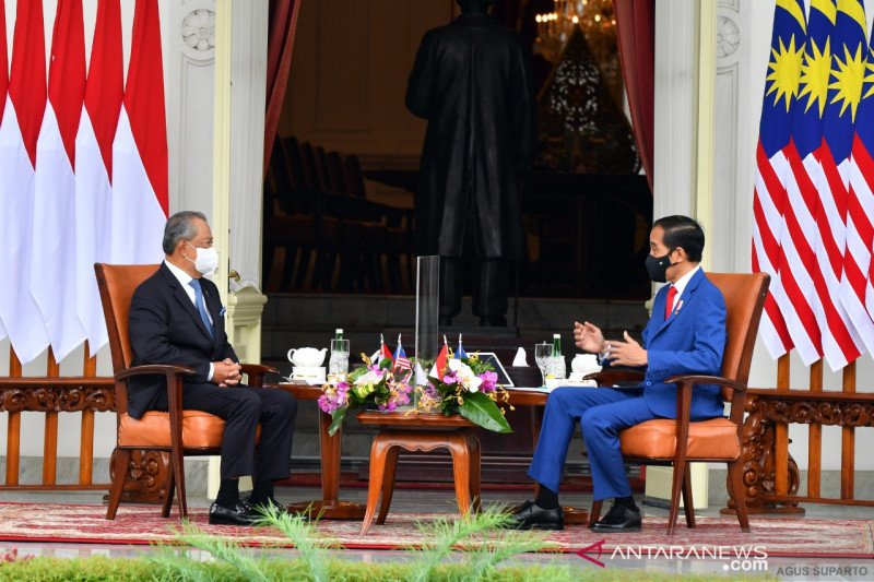 Presiden Jokowi-PM Muhyiddin minta pertemuan menlu ASEAN bahas Myanmar
