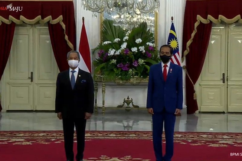 Presiden menjamu PM Malaysia Muhyiddin dengan santap siang rendang