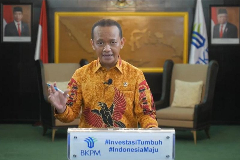 Soal Tesla, Bahlil negosiasi terus berjalan