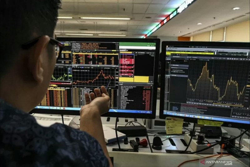 IHSG Jumat dibuka menguat 13,57 poin