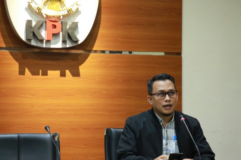 KPK amankan dokumen perbankan geledah kantor pengacara Maskur Husa