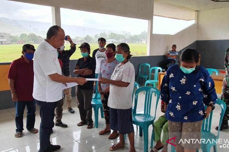 Anggota DPR bantu keluarga korban penembakan kelompok bersenjata Poso