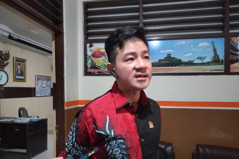 Ketua Komisi I DPRD Banjarmasin nilai PPKM belum tegas diterapkan