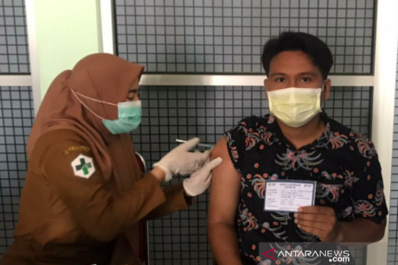 Satgas 50.983 petugas publik di Sultra sudah divaksinasi COVID-19