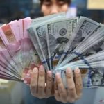 Aksi ambil untung masih terjadi, Rupiah awal pekan melemah