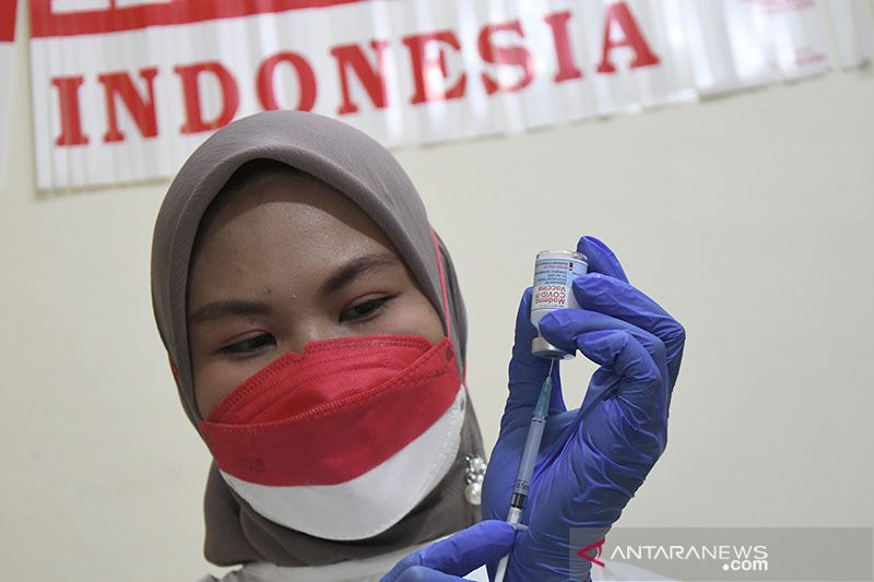 Satuan tugas COVID-19 Vaksin booster belum untuk guru