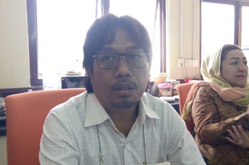 Pemkot Surabaya diminta cek ulang perizinan rumah hiburan umum