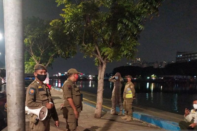 Satpol PP Tanjung Priok tak kendorkan patroli meski PPKM turun level